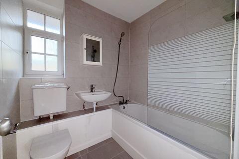 1 bedroom flat for sale, Stewarts Road, Wandsworth, London, SW8 4DP
