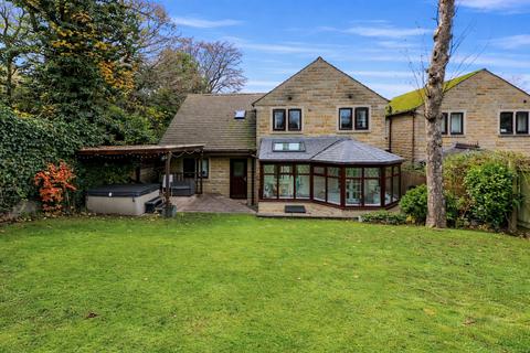 4 bedroom detached house for sale, Hartley Court, Liversedge, West Yorkshire, WF15