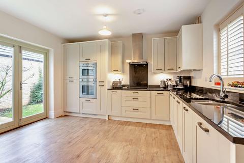 4 bedroom detached house for sale, Old Railway Close, Lechlade, Gloucestershire, GL7