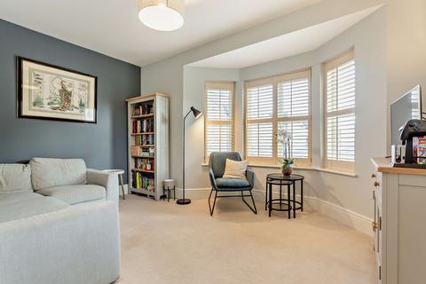 4 bedroom detached house for sale, Old Railway Close, Lechlade, Gloucestershire, GL7