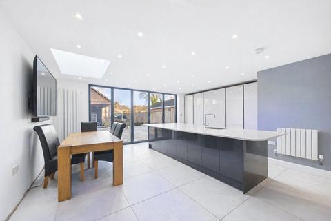 5 bedroom semi-detached house for sale, Crescent Road, Tilehurst, Reading, Berkshire, RG31