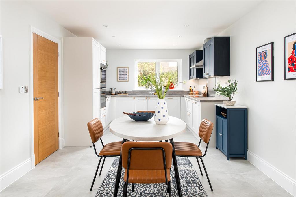 Kitchen 1.jpg