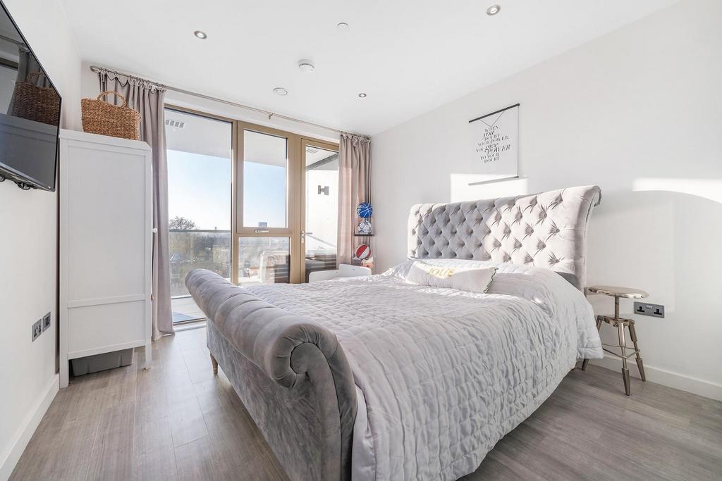 Bedroom.JPG