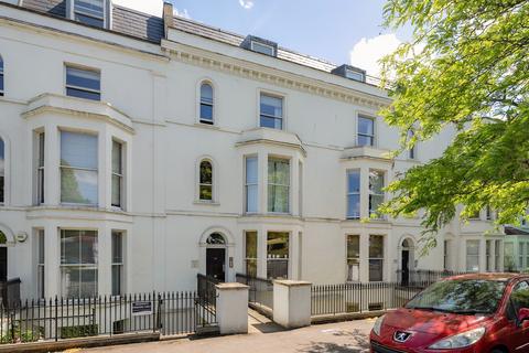 2 bedroom flat to rent, Flat  Contra, Upper Belgrave Road, BS8