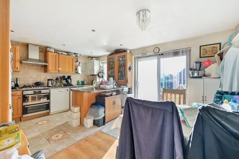 3 bedroom end of terrace house for sale, Bennetts Close, Cippenham Green, Slough, SL1
