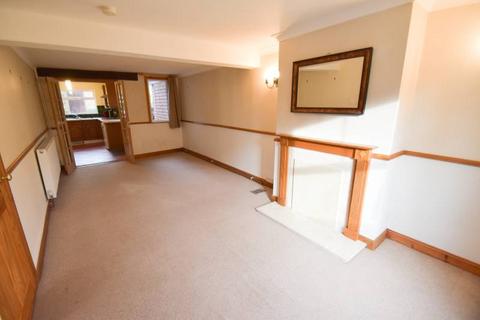 3 bedroom terraced house to rent, Butts Lane, Eastbourne BN20