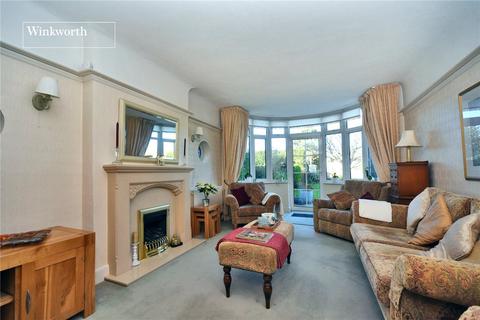 undefined, Nonsuch Walk, Cheam, Sutton, Surrey, SM2