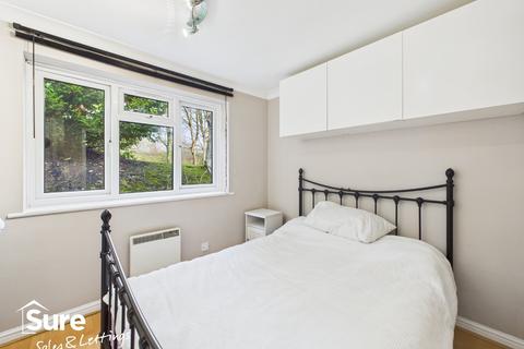 1 bedroom flat to rent, Ronald Court, Oakwood Road, Bricket Wood, St. Albans, Hertfordshire, AL2 3ET