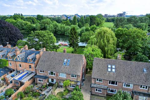 3 bedroom maisonette for sale, Mill Green, Caversham