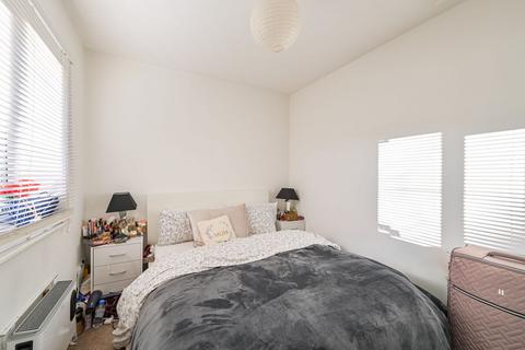 Mandeville Court, Chingford, London, E4
