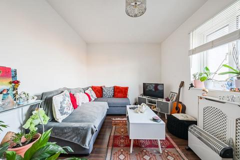 Mandeville Court, Chingford, London, E4