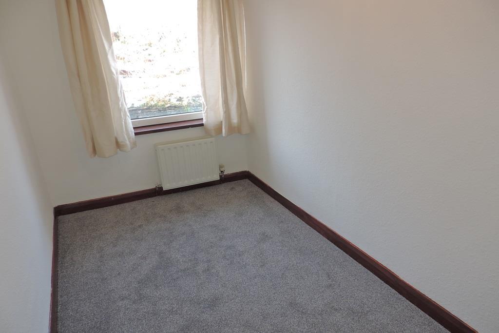 Single bedroom.jpg