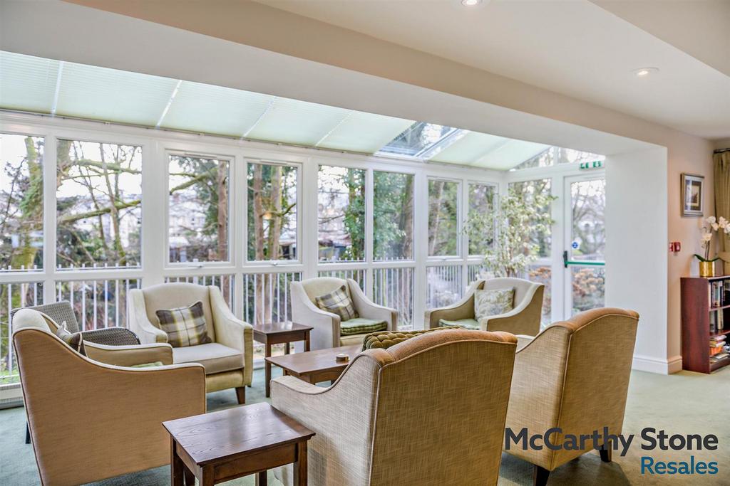 Homeowners Lounge