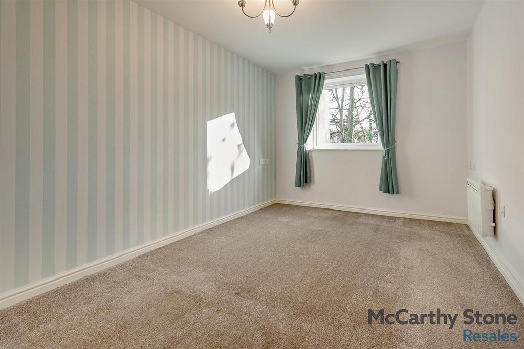 Double Bedroom