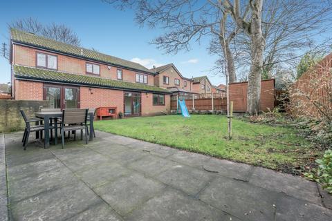 4 bedroom detached house for sale, Clumber Drive, Gomersal, Cleckheaton, BD19