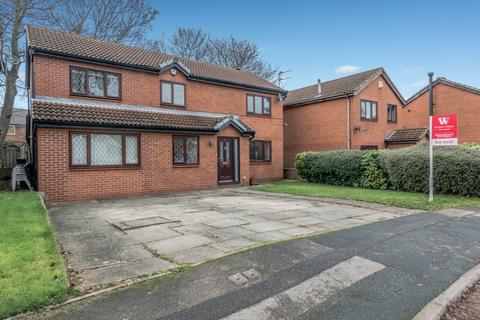 4 bedroom detached house for sale, Clumber Drive, Gomersal, Cleckheaton, BD19