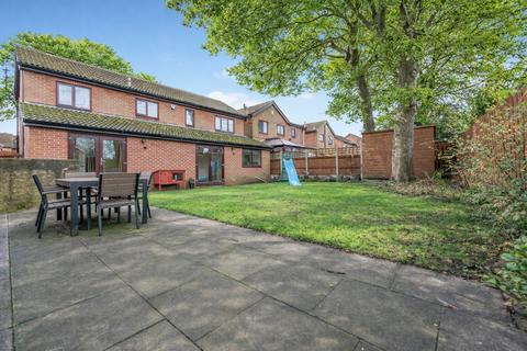 4 bedroom detached house for sale, Clumber Drive, Gomersal, Cleckheaton, BD19