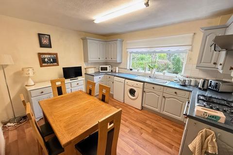 3 bedroom semi-detached house for sale, Sunnybank Road, Halifax HX2