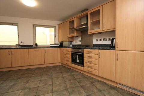 3 bedroom flat to rent, Ingram Street, Glasgow, G1