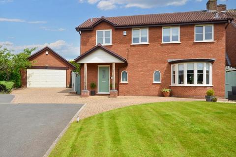 3 bedroom detached house for sale, Harrow Place, Stone