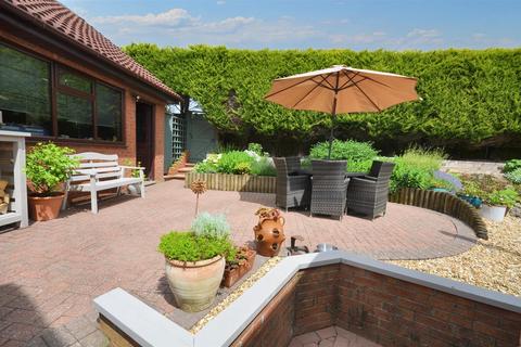 3 bedroom detached house for sale, Harrow Place, Stone