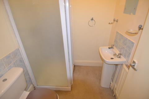 2 bedroom flat to rent, London Road, Coalville, LE67
