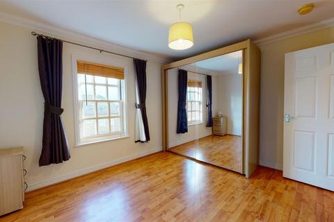 2 bedroom flat to rent, Coventry Gardens, Deal, Kent, CT14