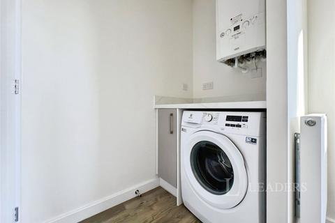 2 bedroom semi-detached house to rent, Nevinson Place, Lower Broadheath, Worcester, WR2