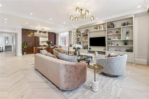 3 bedroom apartment to rent, Stratton Street, Mayfair, London, W1J
