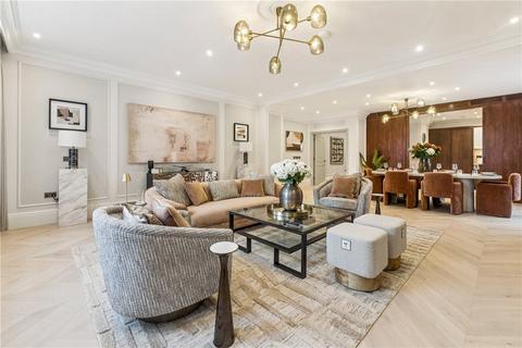 3 bedroom apartment to rent, Stratton Street, Mayfair, London, W1J