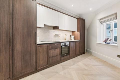 3 bedroom apartment to rent, Stratton Street, Mayfair, London, W1J