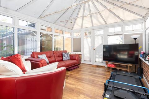 4 bedroom end of terrace house for sale, Glossop Way, "Church End", Arlesey, Beds SG15 6YG