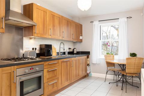 2 bedroom maisonette for sale, Doyle Place, Fairfield, SG5 4BF