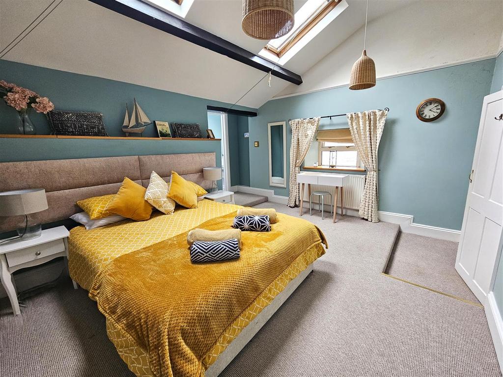 Bedroom1.jpg