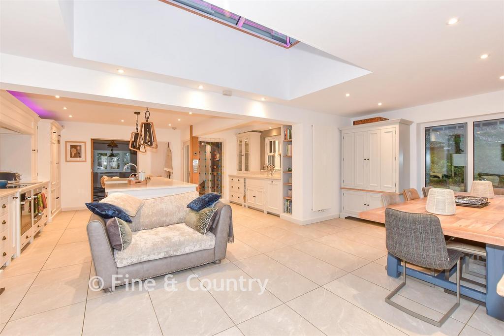 Dining Family Area