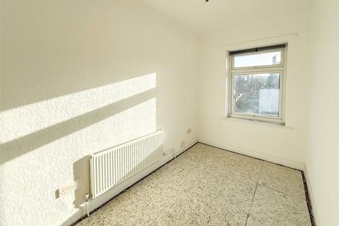 3 bedroom flat for sale, Watt Street, Gateshead, NE8