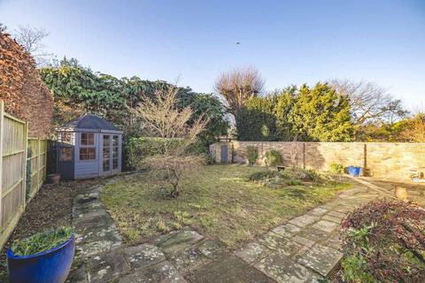 4 bedroom detached house for sale, Milton Avenue, Gerrards Cross SL9