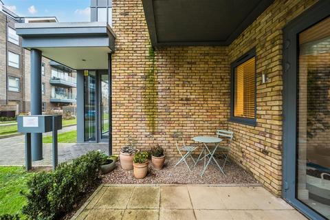 2 bedroom apartment for sale, Fassett Road, Kingston Upon Thames
