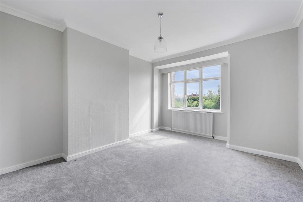 SANDBOURNE AVENUE, 6.jpg