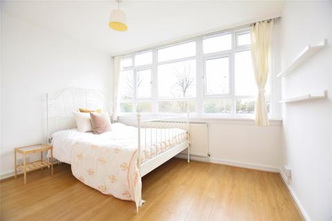 2 bedroom maisonette to rent, Putney Hill, LONDON SW15