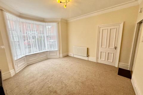 1 bedroom apartment to rent, Grange Avenue, Scarborough