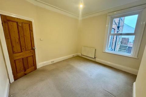 1 bedroom apartment to rent, Grange Avenue, Scarborough