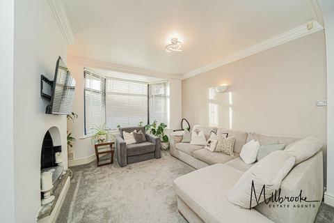 3 bedroom semi-detached house to rent, Leigh Road, Worsley, M28