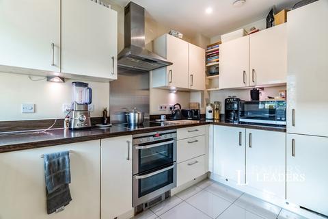 3 bedroom house to rent, Parkview Way, Epsom, Surrey, KT19