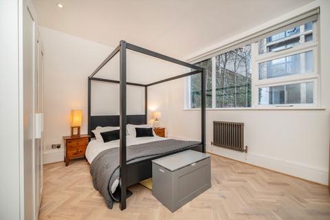 1 bedroom flat to rent, Johns Mews, London WC1N