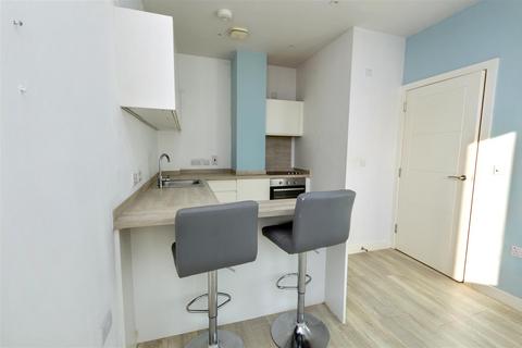 1 bedroom flat to rent, 20 Upperton Road, Eastbourne