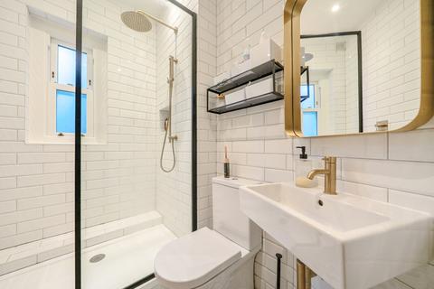 2 bedroom flat for sale, Lytton Grove, London, SW15
