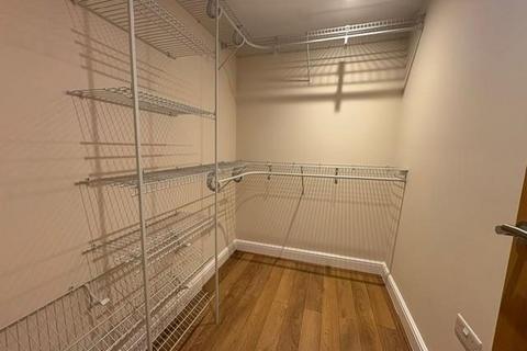 3 bedroom detached house to rent, Ashford,  null,  TW15