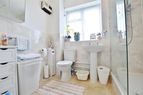 1 bedroom retirement property for sale, Topaz Close, Slough