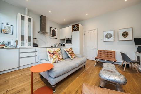 2 bedroom flat for sale, Percy Road, London W12